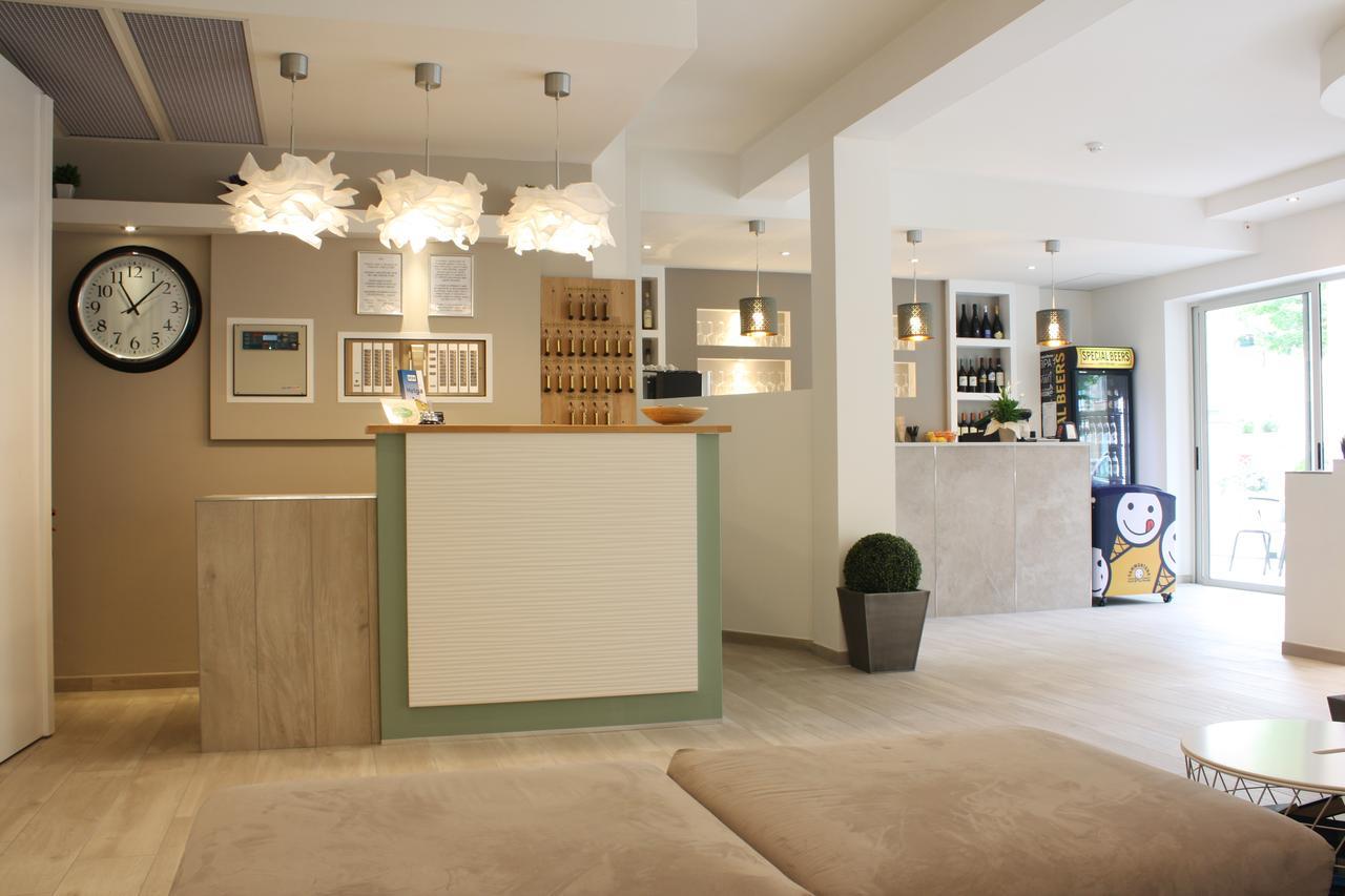 Hotel Helga กาออร์เล ภายนอก รูปภาพ